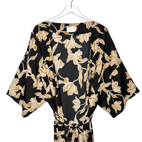 Maison Du Soir Black Floral Luxury Women’s Kimono Silky Tie Front Robe Sz L/XL - Picture 3 of 14